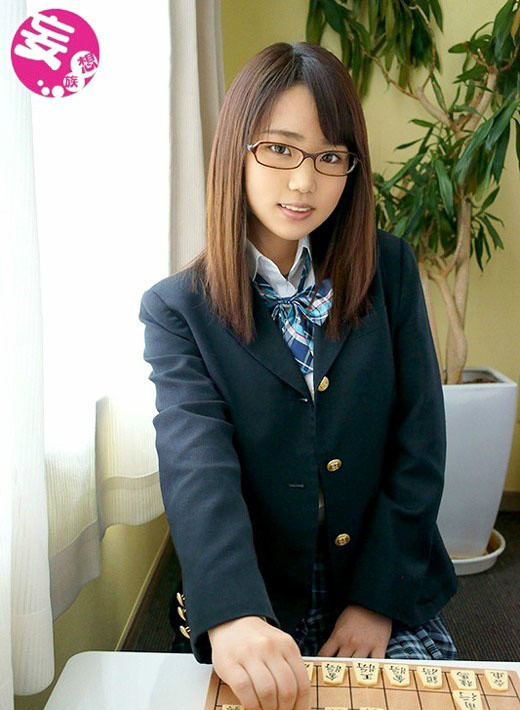 G奶女优持田刊里神似梦乃爱华 极品巨乳大到与身材不成比例