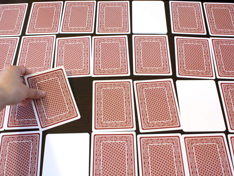 白纸记忆翻牌游戏 26张翻牌游戏玩出