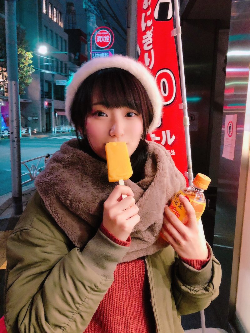 展场的娇点 气质正妹立花はる腼腆笑容让人好心动阿!