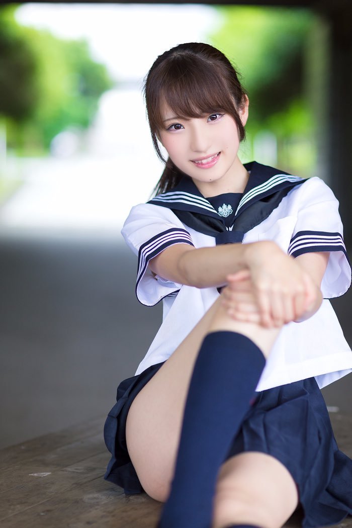 展场的娇点 气质正妹立花はる腼腆笑容让人好心动阿!