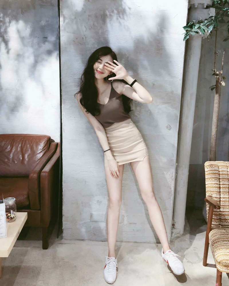 台湾模特正妹Vava Lai 气质美女逆天大长腿性感迷人
