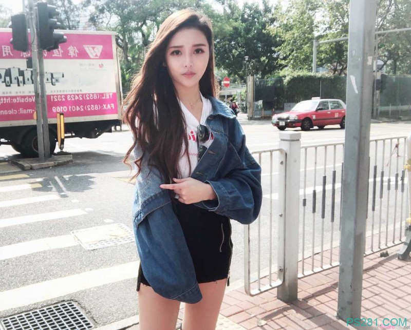 气质正妹偲思酒店自拍 性感泳装秀火辣身材