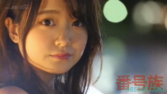 教科书级的H罩杯美乳!谁都想侵犯的美丽脸蛋!诗月まどか不当老师因为她老是湿!