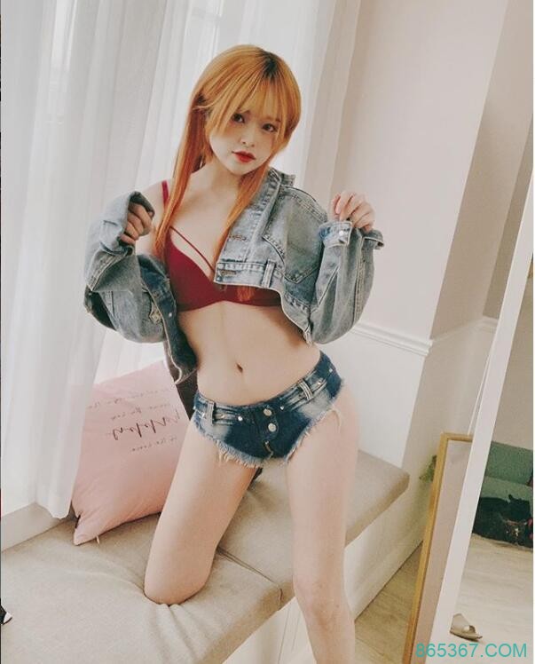 才宣布进军暗黑界！米砂旗袍这样穿网惊走光了