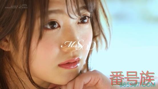 教科书级的H罩杯美乳!谁都想侵犯的美丽脸蛋!诗月まどか不当老师因为她老是湿!