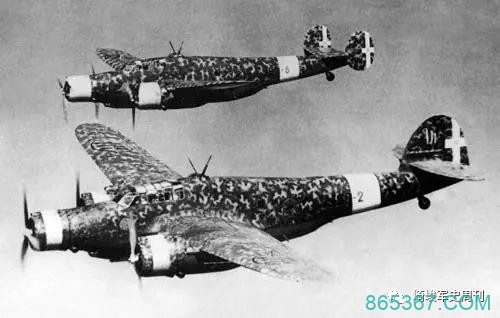 澳洲头号空中杀手，德意日飞机统统斩落大满贯