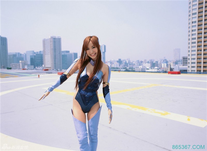 日本美模玩另类cosplay 紧身制服好诱人