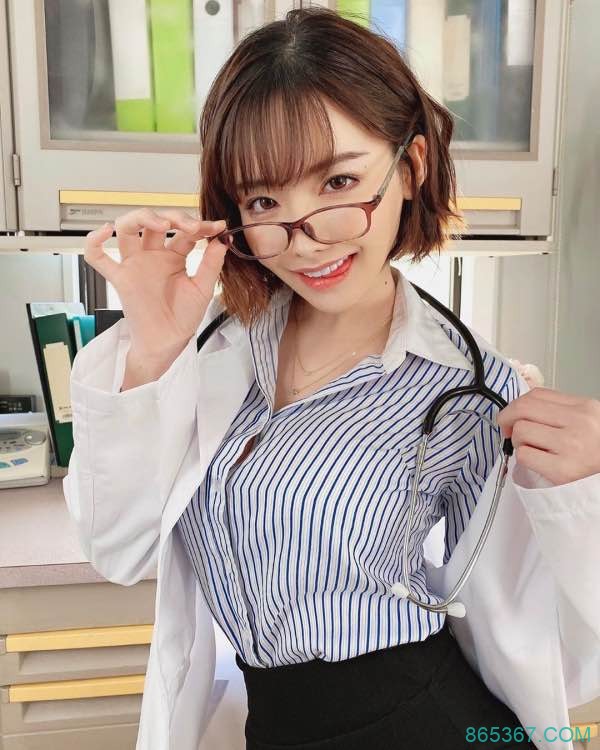 GENM-033：两性医生深田咏美帮患者解决勃起困难，还把精子都榨出来…