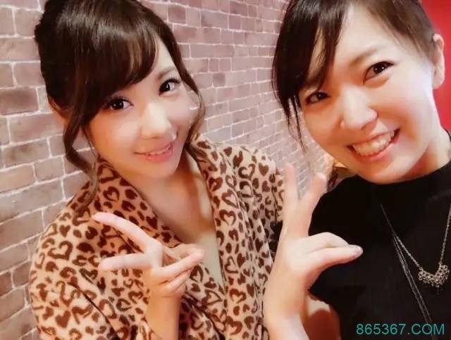 特殊节日现身官推 安斋拉拉回归有望