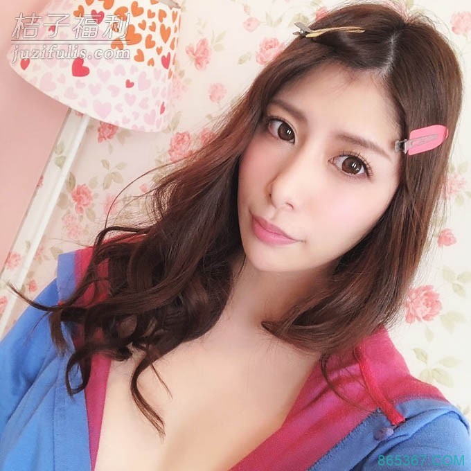 DTT-004:沉溺在牛郎店的工藤真波(工藤まなみ)