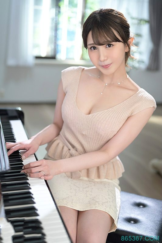 寂寞女人HND-708:性欲太强26岁钢琴老师「河西乃爱」下海