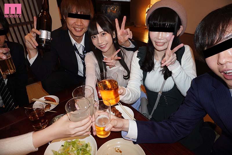 MIDV-130成人式同学会“七沢みあ(七泽米亚)”巧遇前男友在餐厅厕所达到了久违的快感