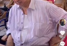 洪金宝携家人度假，戴大金链红光满面，孙儿黑眼圈严重健康引担忧