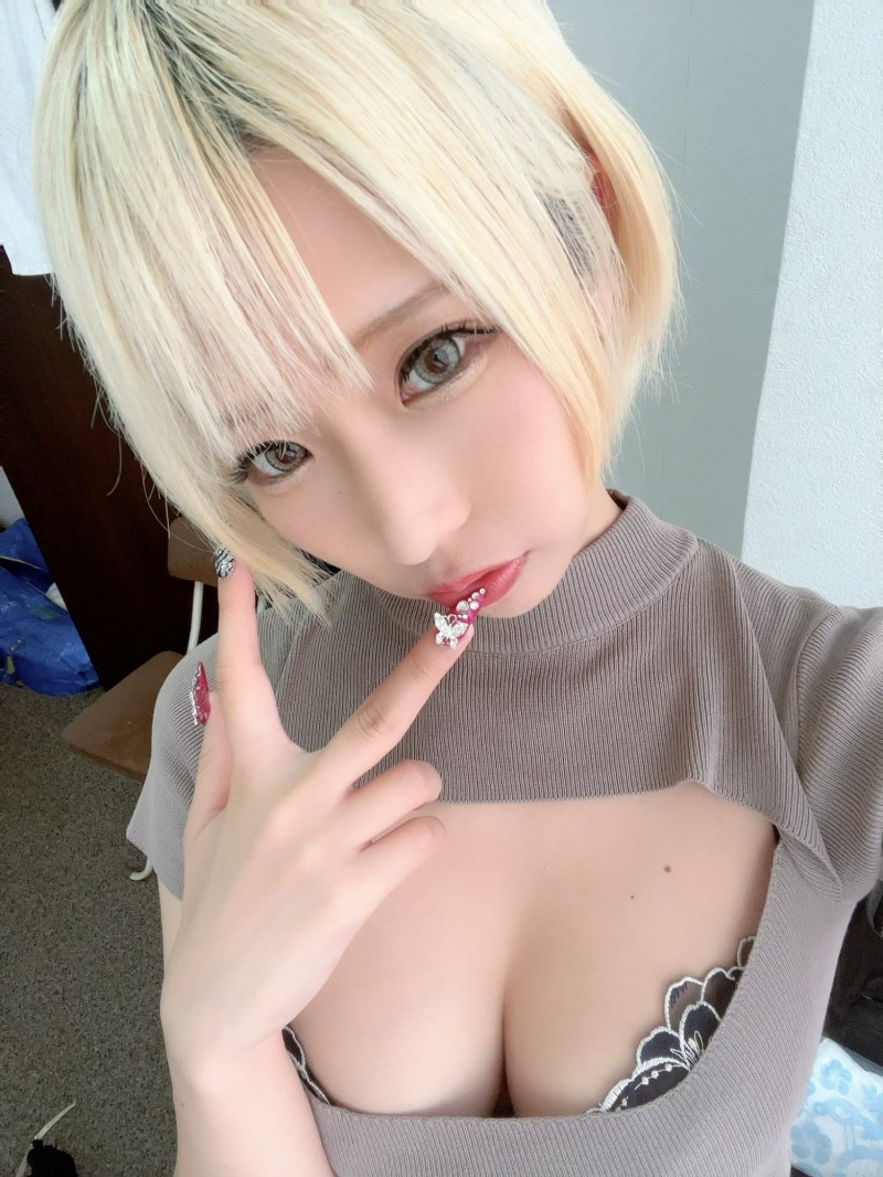 前面用完换后面!乙アリス(乙爱丽丝)三穴无限中出!