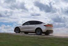 美股收涨 特斯拉市值一夜增超2500亿 但销量持续承压【EV扑克官网】