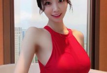 韩国最凶英文老师！ 不科学的浑圆乳量根本真人版娜美！【EV扑克官网】